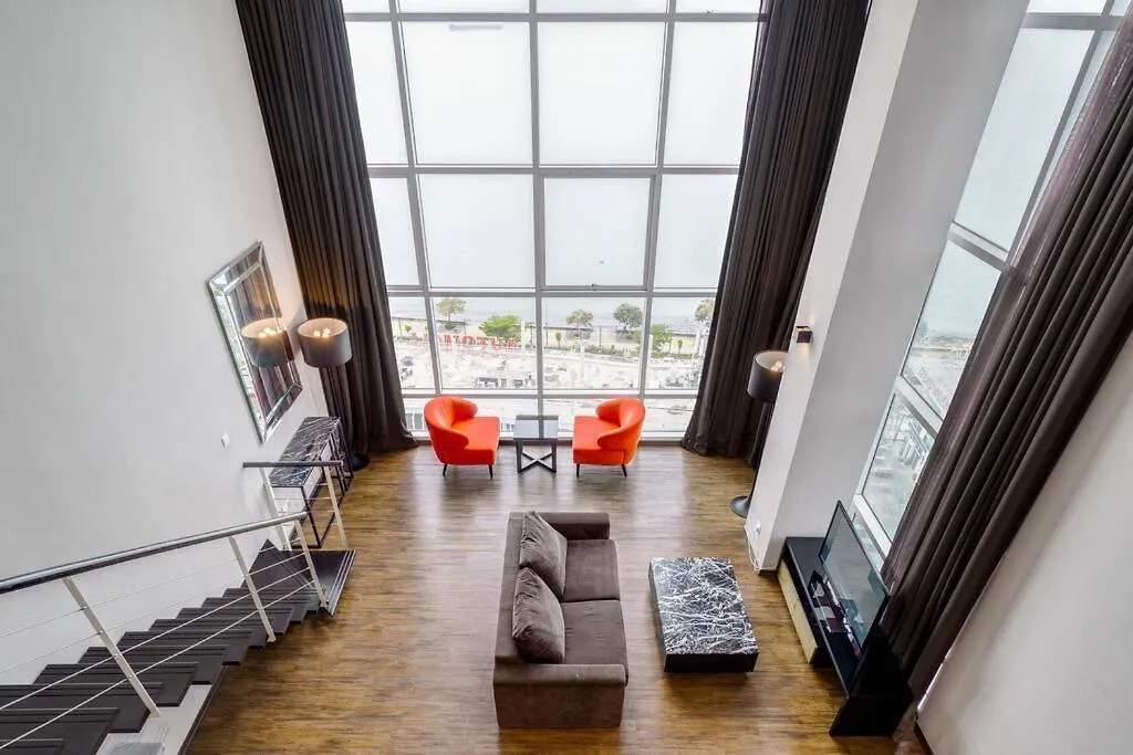 Seaview Maritime Suite Pool 2Carparks Jelutong Maleisië