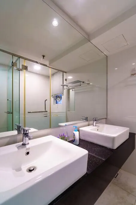 Seaview Maritime Suite Pool 2Carparks Jelutong 0*,